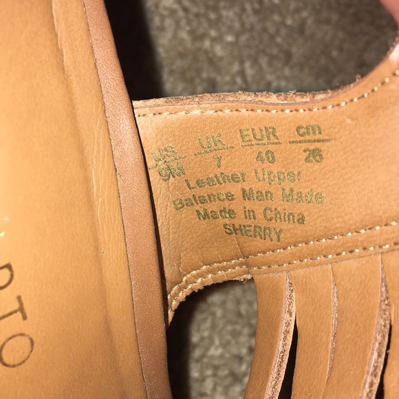 Franco Sarto Light Brown Wedges - Picture 4 of 8